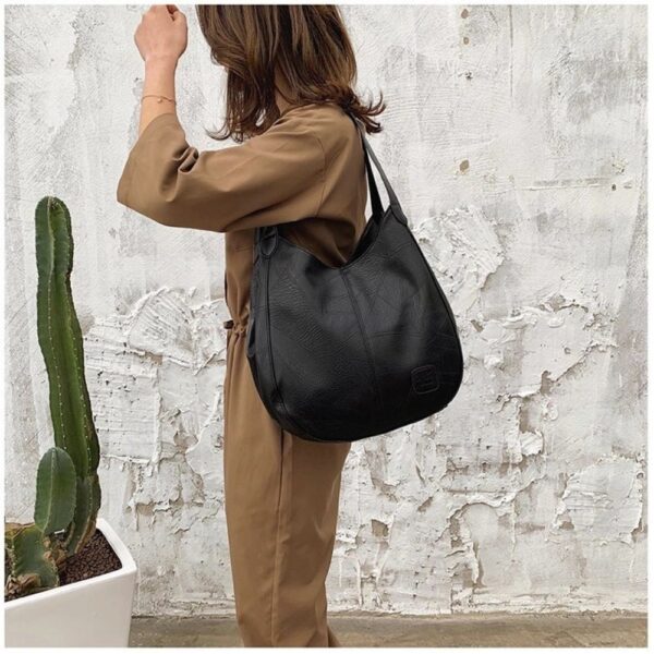 Bolsa Feminina Fashion Leather® 2022 - Image 5